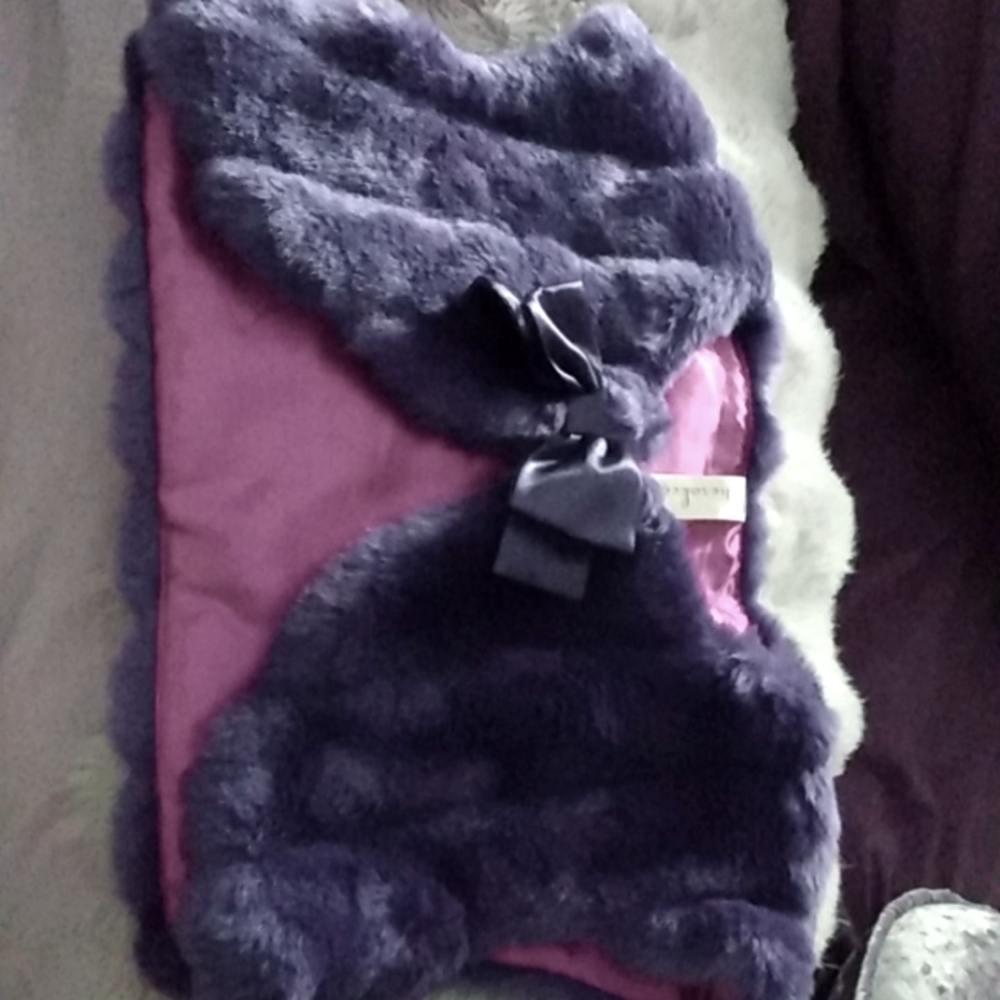 Cherokee Faux Fur Purple Vest/Stole, size xl infant about a size two, snap close